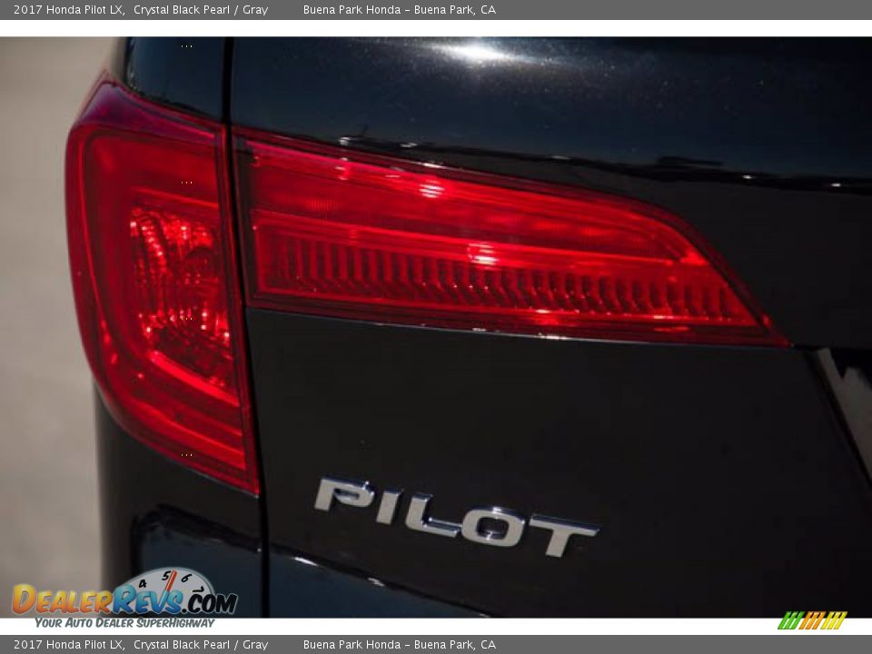 2017 Honda Pilot LX Crystal Black Pearl / Gray Photo #10