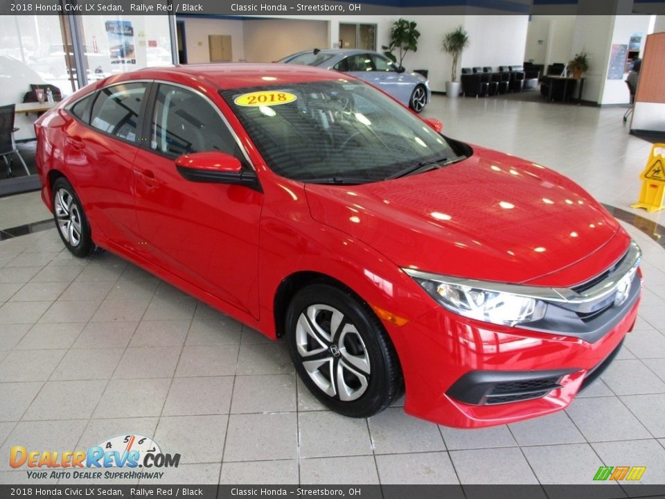 Front 3/4 View of 2018 Honda Civic LX Sedan Photo #3