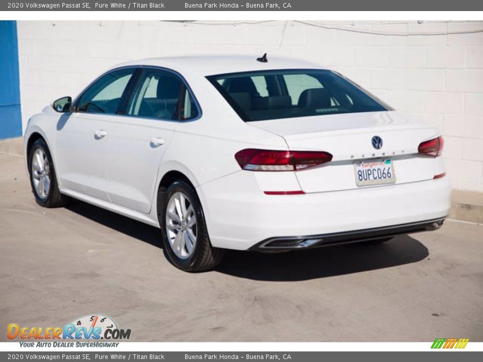 2020 Volkswagen Passat SE Pure White / Titan Black Photo #2