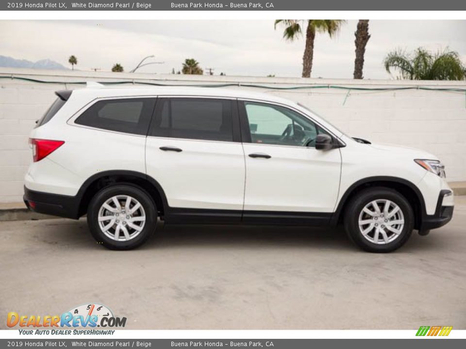 2019 Honda Pilot LX White Diamond Pearl / Beige Photo #12