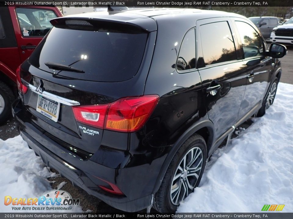 2019 Mitsubishi Outlander Sport ES Labrador Black Metallic / Black Photo #4