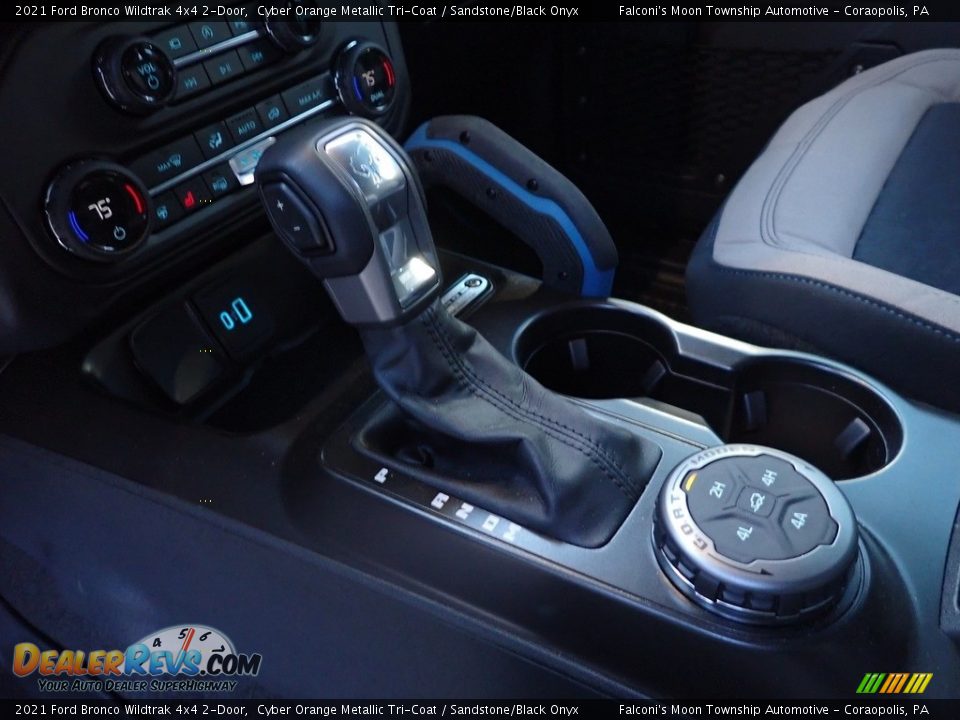 2021 Ford Bronco Wildtrak 4x4 2-Door Shifter Photo #22