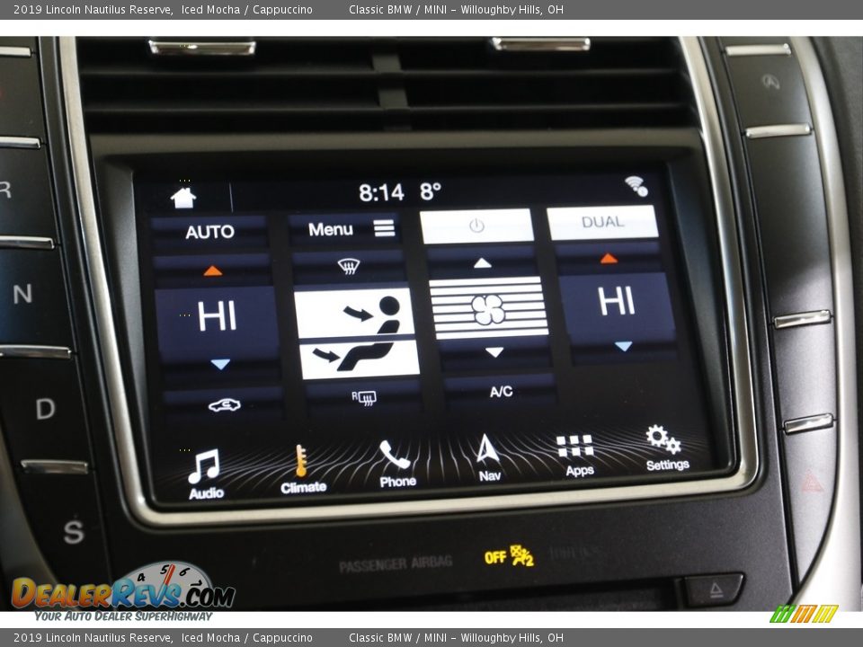 Controls of 2019 Lincoln Nautilus Reserve Photo #12