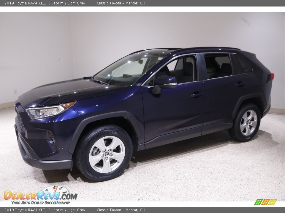 2019 Toyota RAV4 XLE Blueprint / Light Gray Photo #3