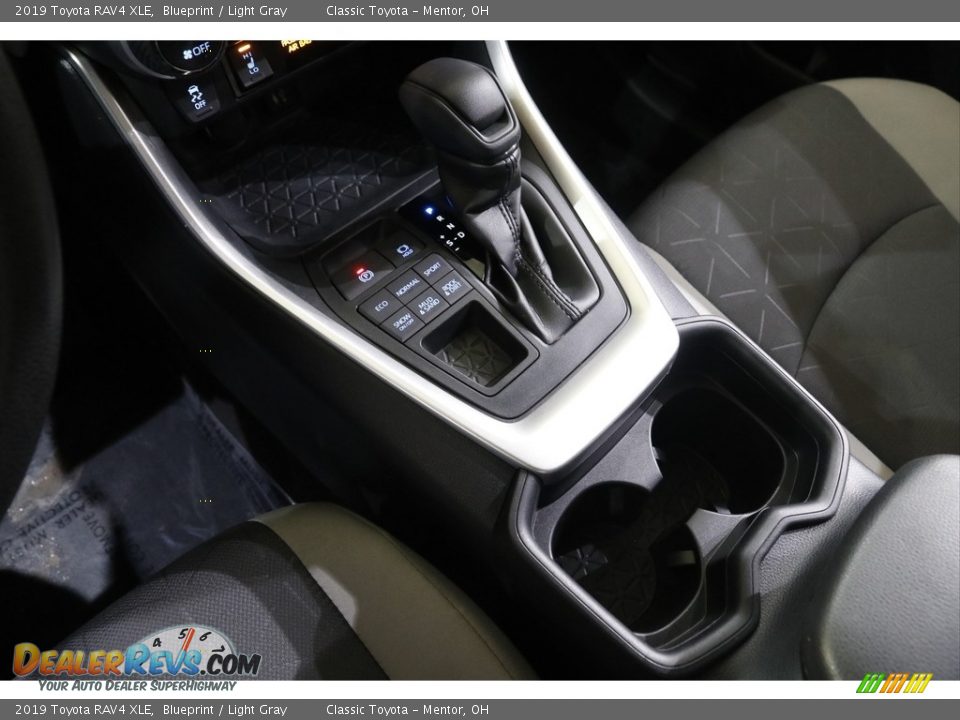2019 Toyota RAV4 XLE Blueprint / Light Gray Photo #13