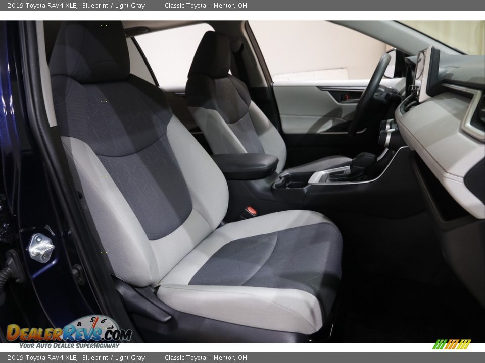 2019 Toyota RAV4 XLE Blueprint / Light Gray Photo #14