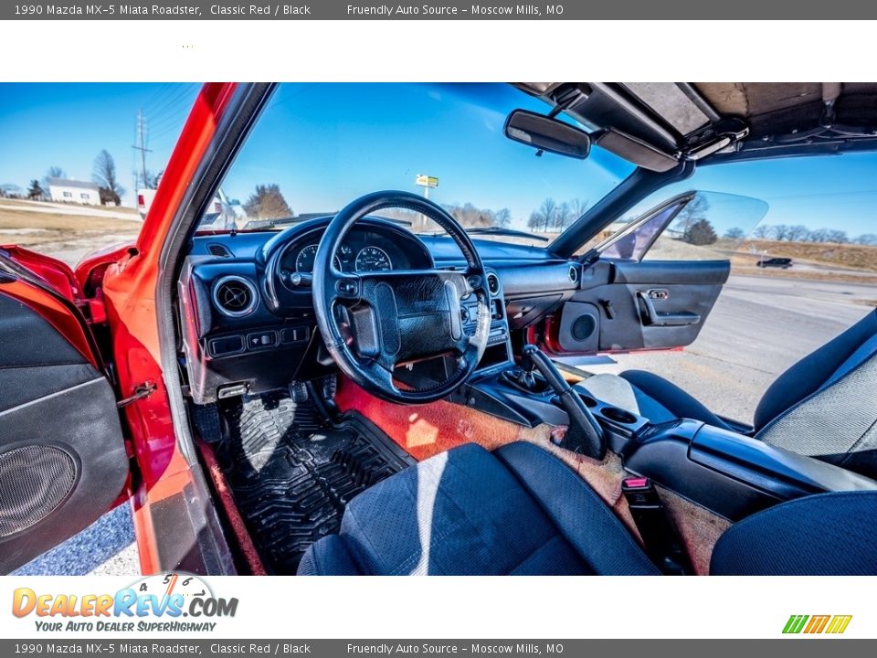 1990 Mazda MX-5 Miata Roadster Classic Red / Black Photo #19