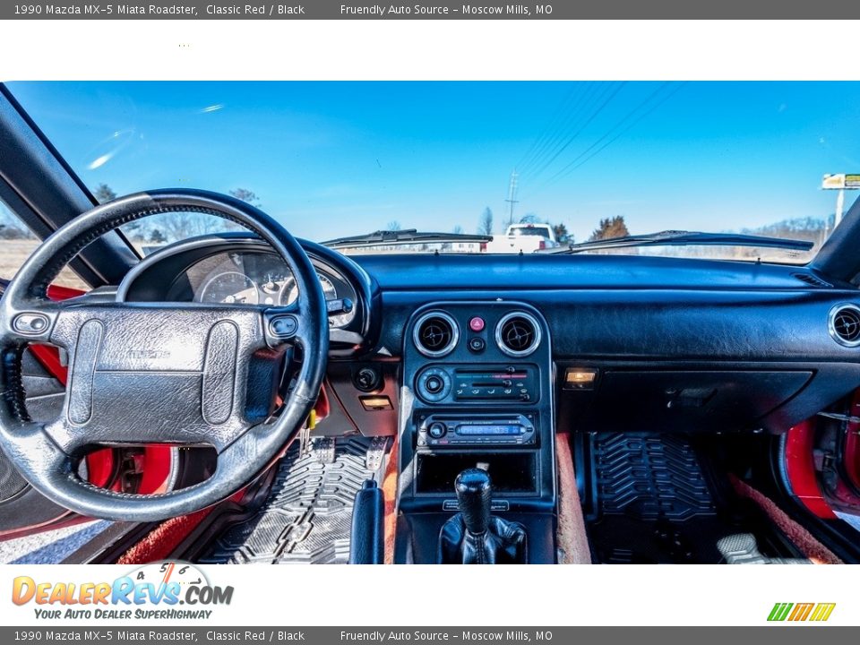 1990 Mazda MX-5 Miata Roadster Classic Red / Black Photo #25