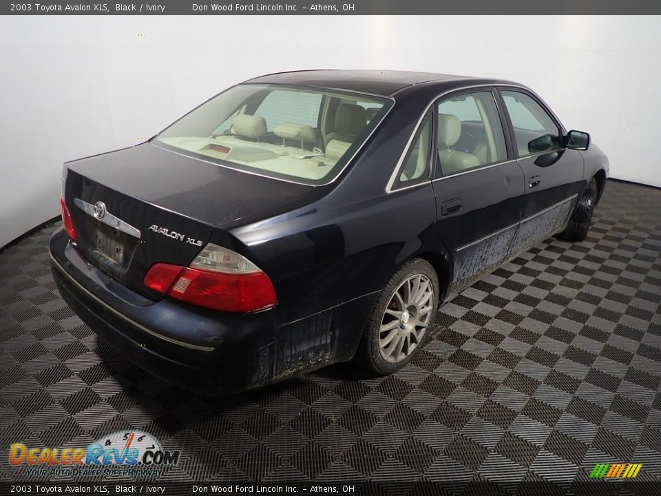 2003 Toyota Avalon XLS Black / Ivory Photo #10