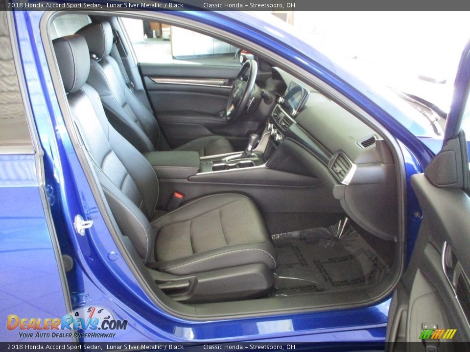 2018 Honda Accord Sport Sedan Lunar Silver Metallic / Black Photo #16