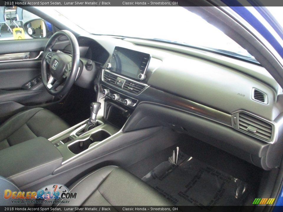 2018 Honda Accord Sport Sedan Lunar Silver Metallic / Black Photo #18