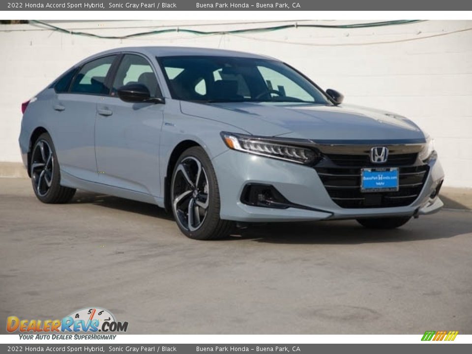 Front 3/4 View of 2022 Honda Accord Sport Hybrid Photo #1