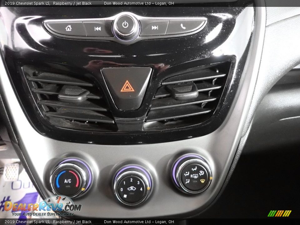 Controls of 2019 Chevrolet Spark LS Photo #20