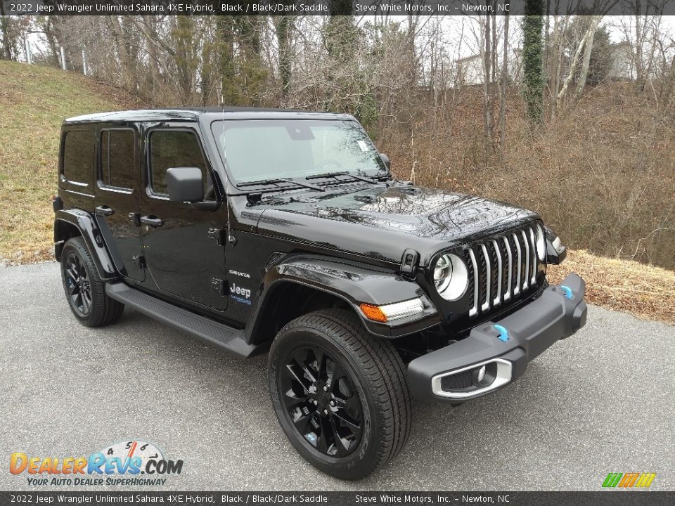 Front 3/4 View of 2022 Jeep Wrangler Unlimited Sahara 4XE Hybrid Photo #5