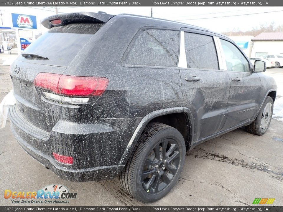 2022 Jeep Grand Cherokee Laredo X 4x4 Diamond Black Crystal Pearl / Black Photo #6