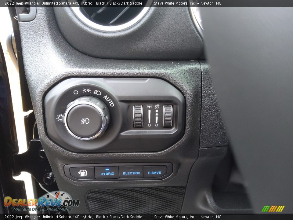 Controls of 2022 Jeep Wrangler Unlimited Sahara 4XE Hybrid Photo #21