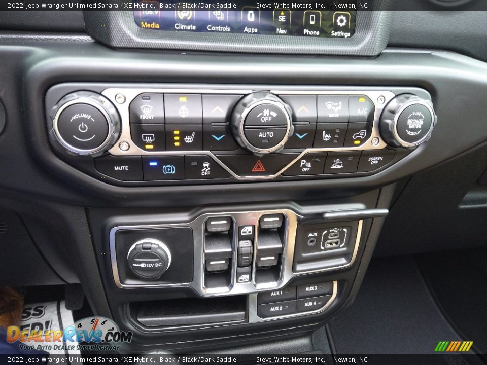 Controls of 2022 Jeep Wrangler Unlimited Sahara 4XE Hybrid Photo #32