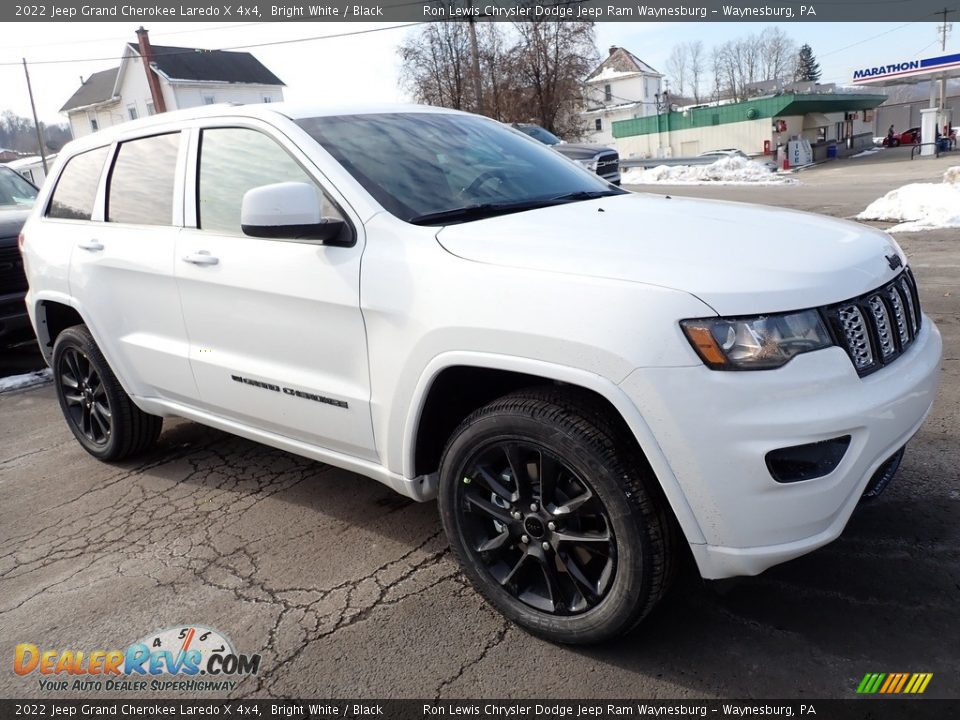 2022 Jeep Grand Cherokee Laredo X 4x4 Bright White / Black Photo #8