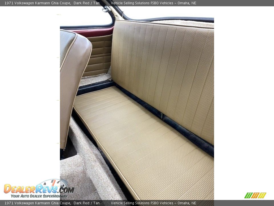 Rear Seat of 1971 Volkswagen Karmann Ghia Coupe Photo #9