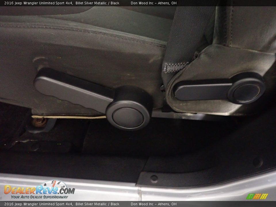 2016 Jeep Wrangler Unlimited Sport 4x4 Billet Silver Metallic / Black Photo #22