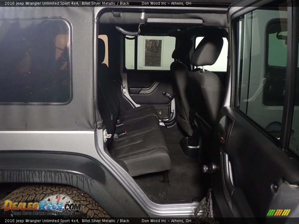 2016 Jeep Wrangler Unlimited Sport 4x4 Billet Silver Metallic / Black Photo #34