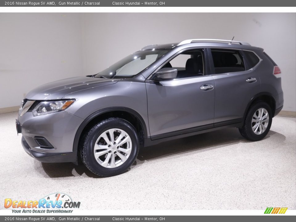 2016 Nissan Rogue SV AWD Gun Metallic / Charcoal Photo #3