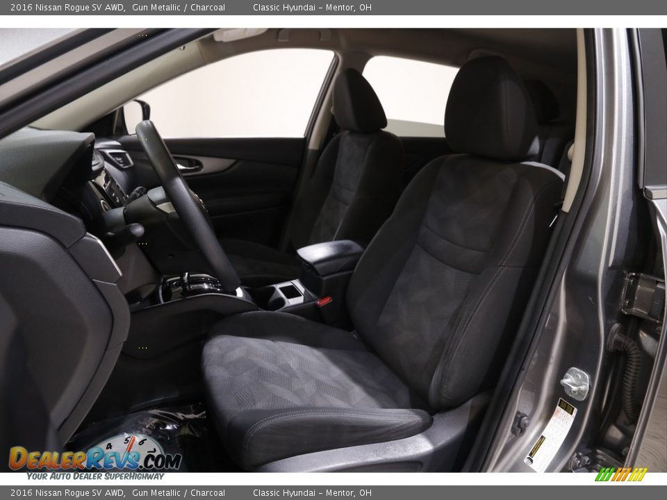 2016 Nissan Rogue SV AWD Gun Metallic / Charcoal Photo #5