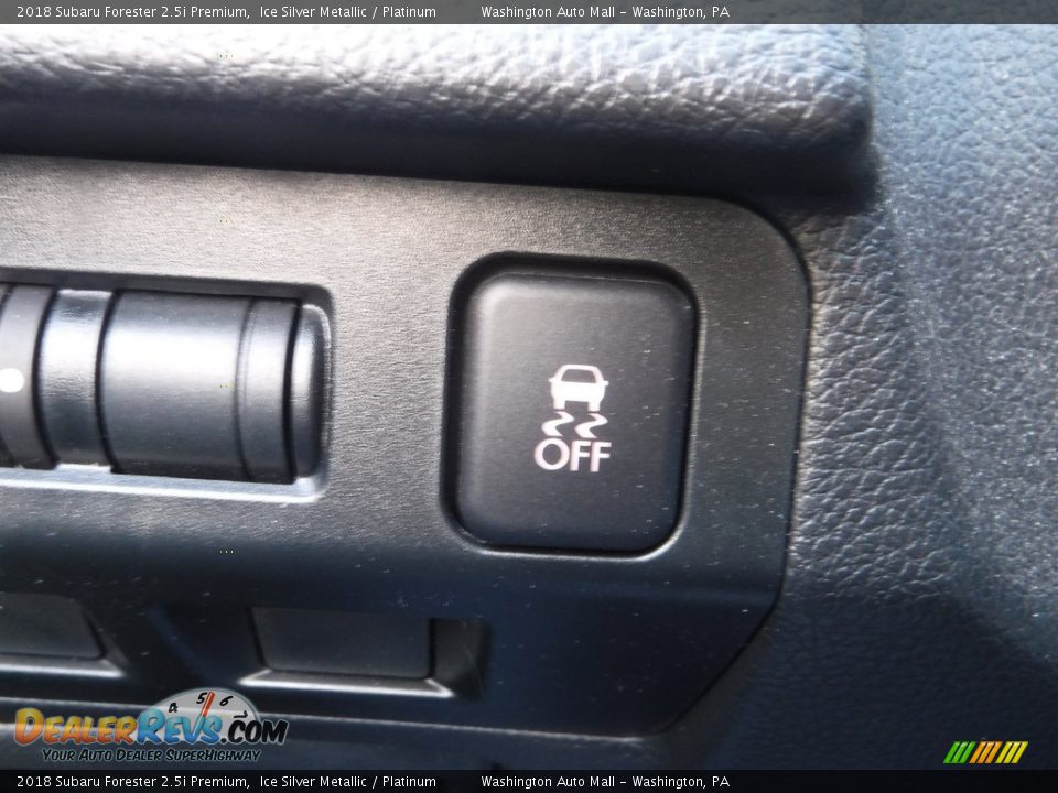 2018 Subaru Forester 2.5i Premium Ice Silver Metallic / Platinum Photo #17