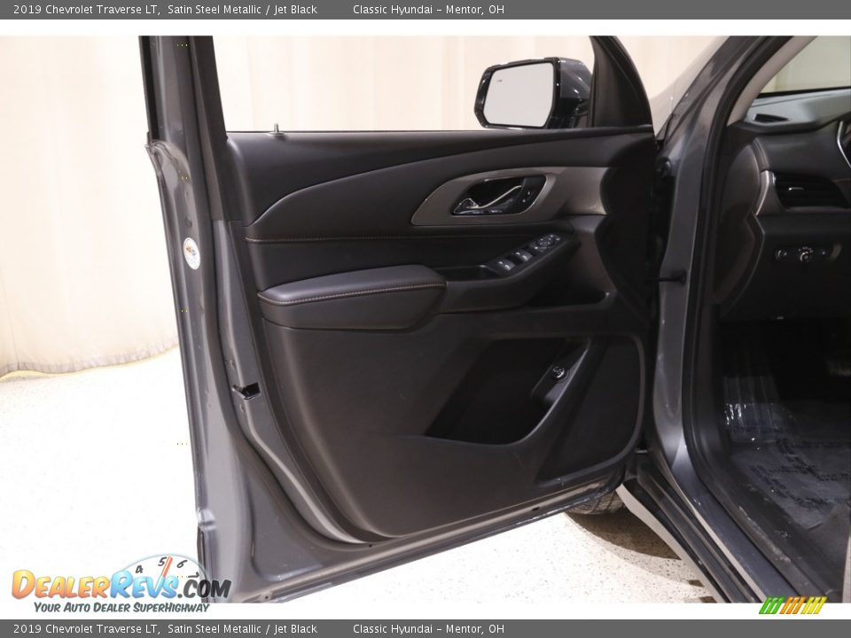 2019 Chevrolet Traverse LT Satin Steel Metallic / Jet Black Photo #4