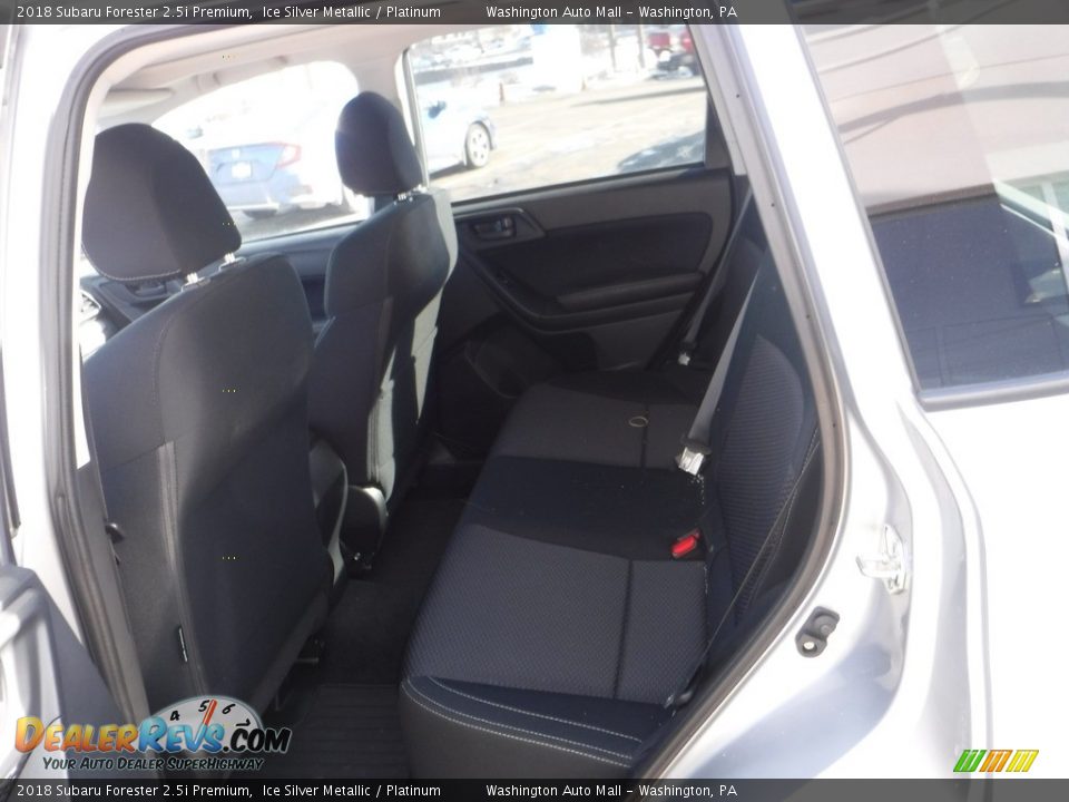 2018 Subaru Forester 2.5i Premium Ice Silver Metallic / Platinum Photo #29