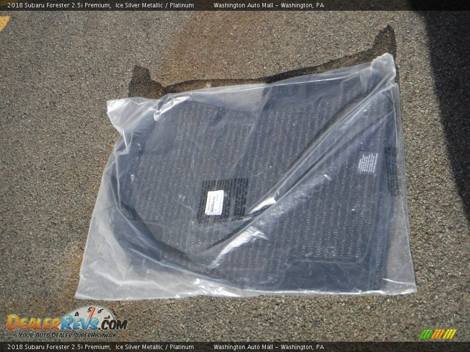 2018 Subaru Forester 2.5i Premium Ice Silver Metallic / Platinum Photo #31