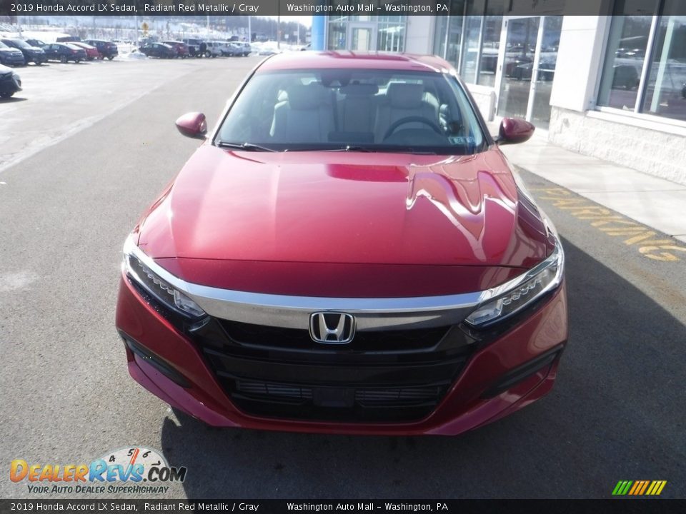 2019 Honda Accord LX Sedan Radiant Red Metallic / Gray Photo #4