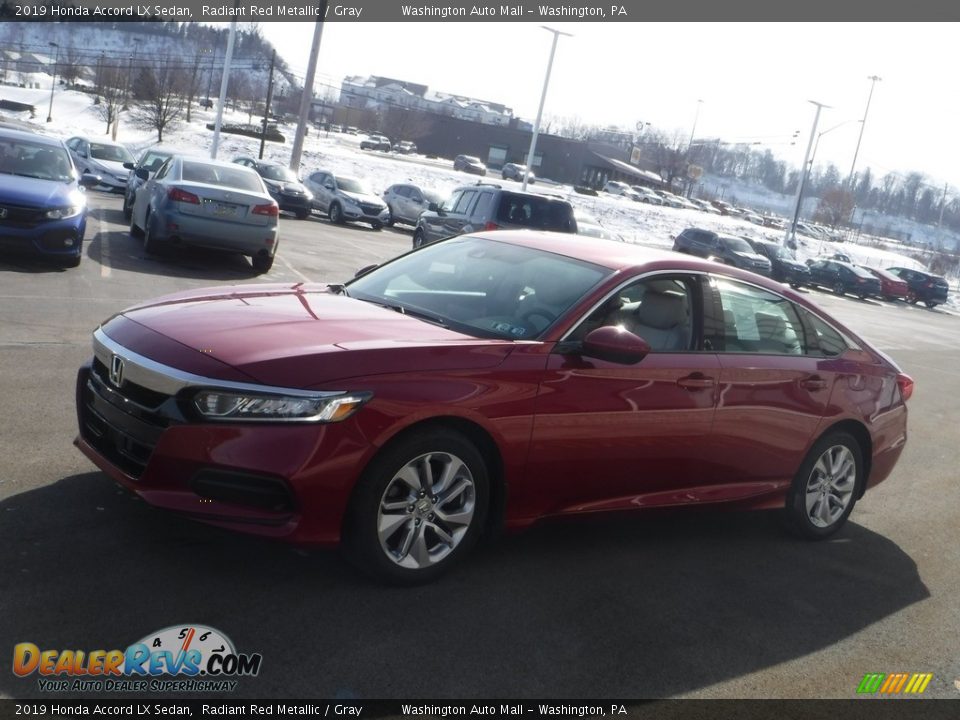 2019 Honda Accord LX Sedan Radiant Red Metallic / Gray Photo #5