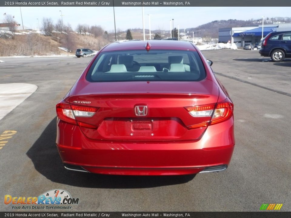 2019 Honda Accord LX Sedan Radiant Red Metallic / Gray Photo #7