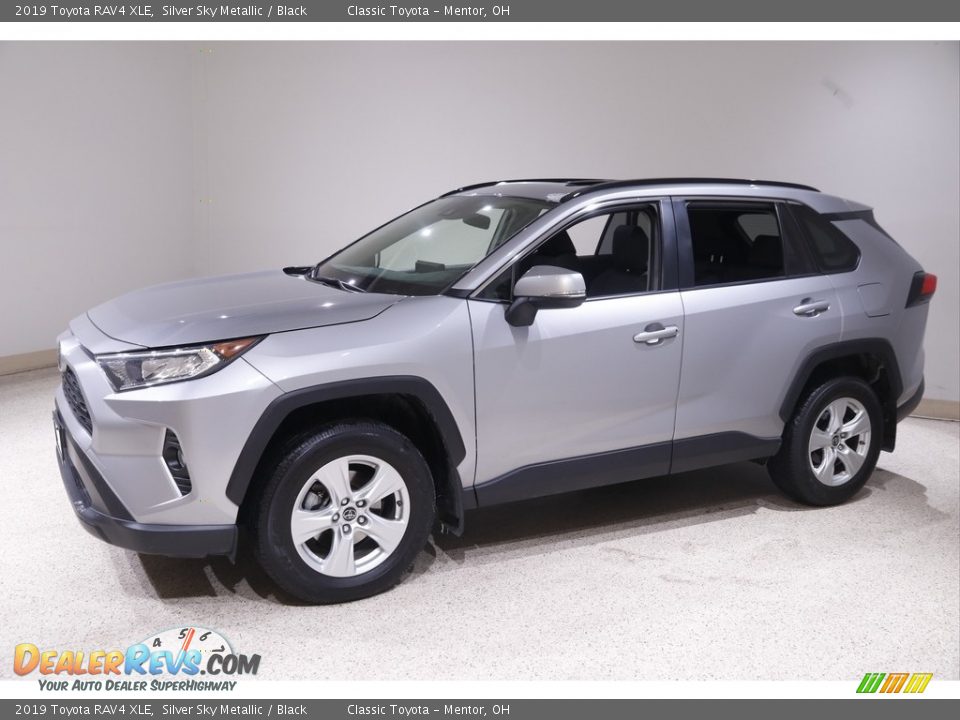 2019 Toyota RAV4 XLE Silver Sky Metallic / Black Photo #3