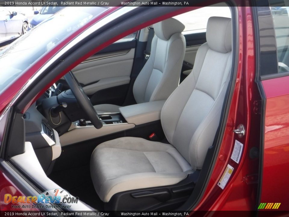 2019 Honda Accord LX Sedan Radiant Red Metallic / Gray Photo #11