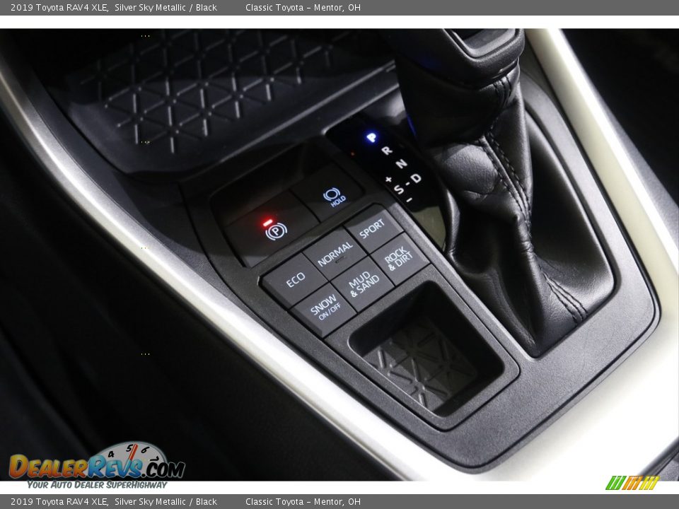 2019 Toyota RAV4 XLE Silver Sky Metallic / Black Photo #14
