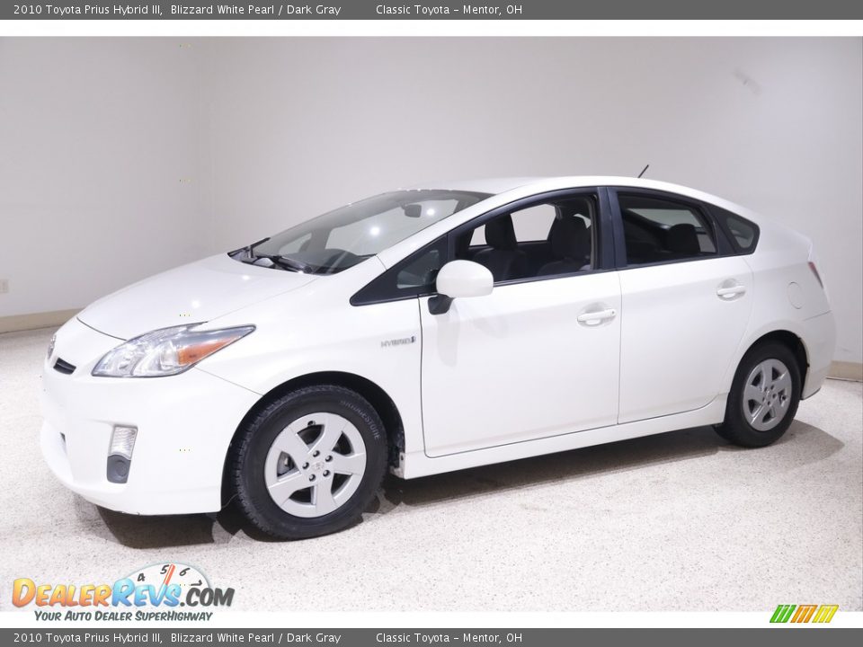 2010 Toyota Prius Hybrid III Blizzard White Pearl / Dark Gray Photo #3