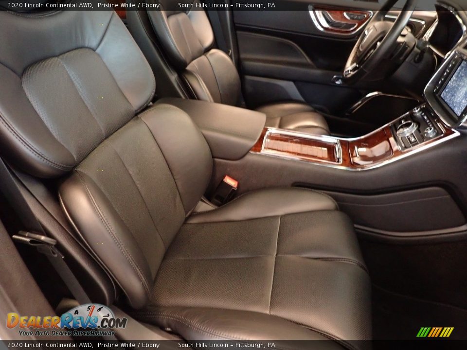 Front Seat of 2020 Lincoln Continental AWD Photo #8