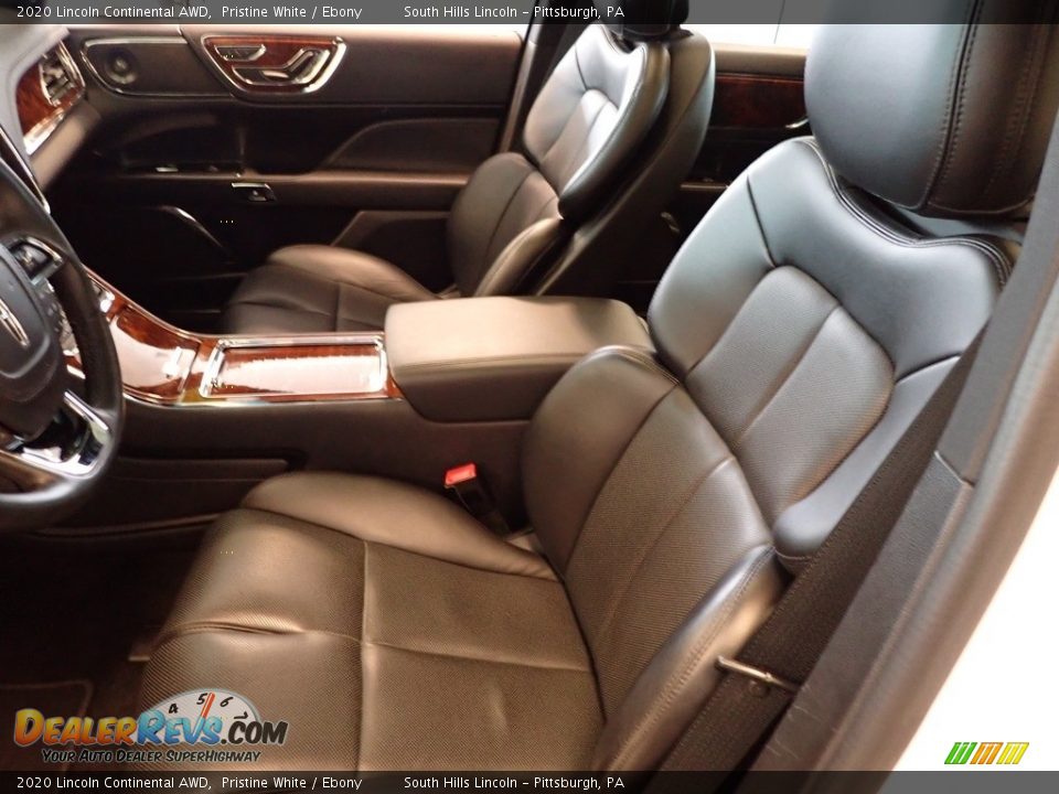 Front Seat of 2020 Lincoln Continental AWD Photo #12