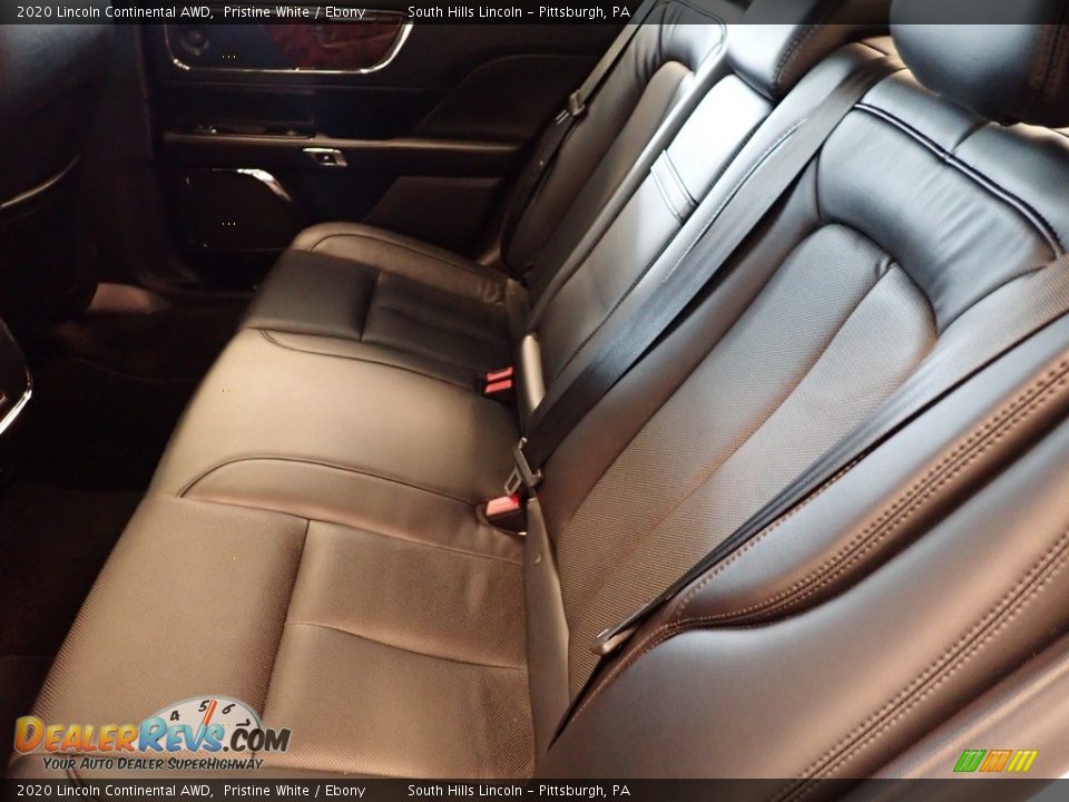 Rear Seat of 2020 Lincoln Continental AWD Photo #13