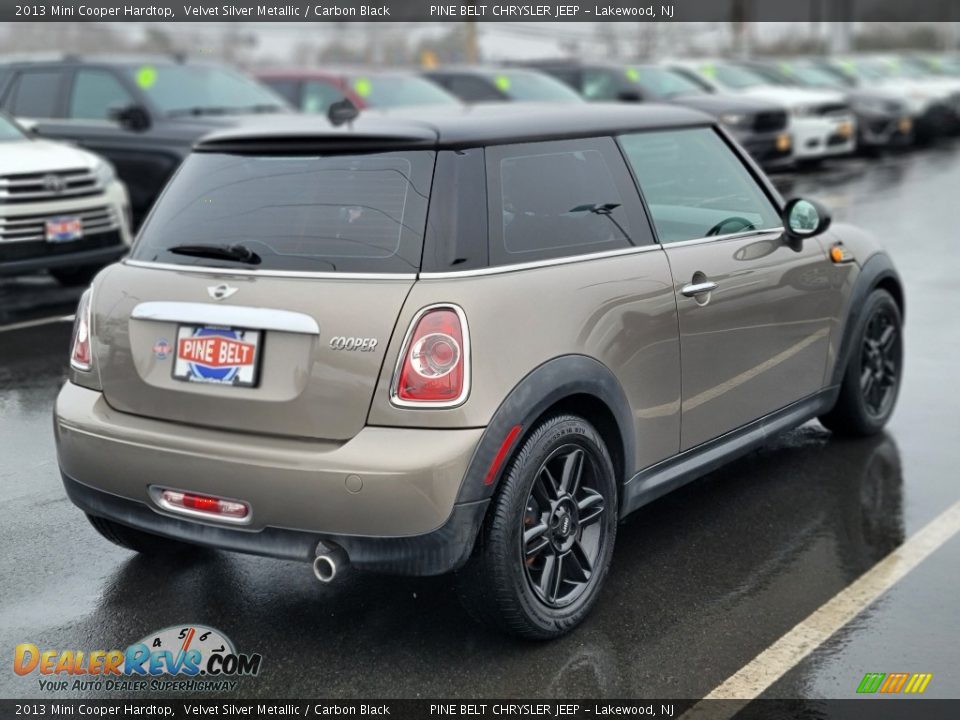 2013 Mini Cooper Hardtop Velvet Silver Metallic / Carbon Black Photo #15