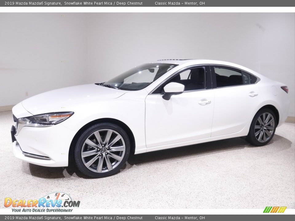 Front 3/4 View of 2019 Mazda Mazda6 Signature Photo #3