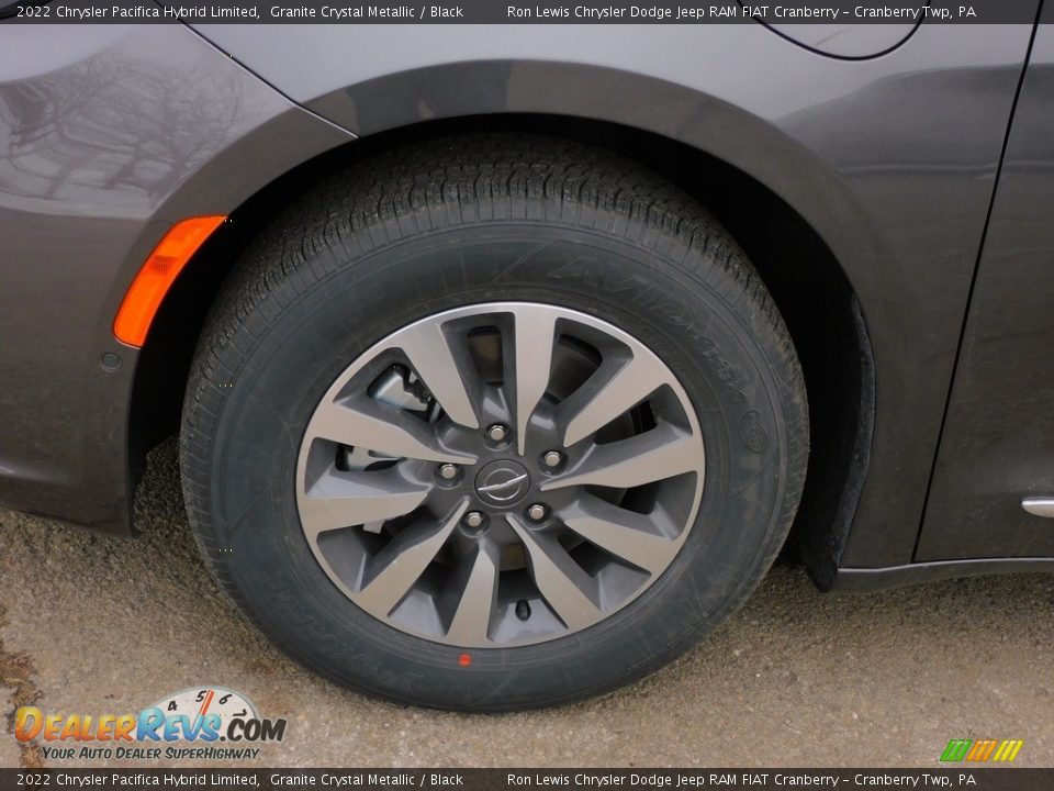 2022 Chrysler Pacifica Hybrid Limited Wheel Photo #10