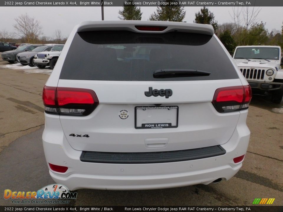 2022 Jeep Grand Cherokee Laredo X 4x4 Bright White / Black Photo #6