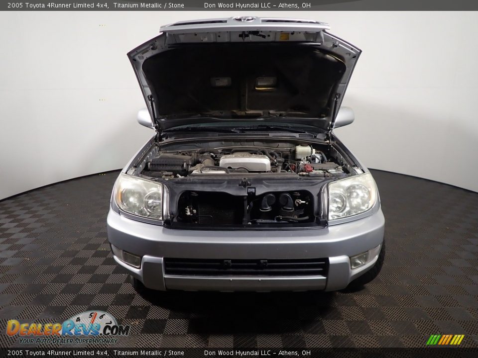 2005 Toyota 4Runner Limited 4x4 Titanium Metallic / Stone Photo #4