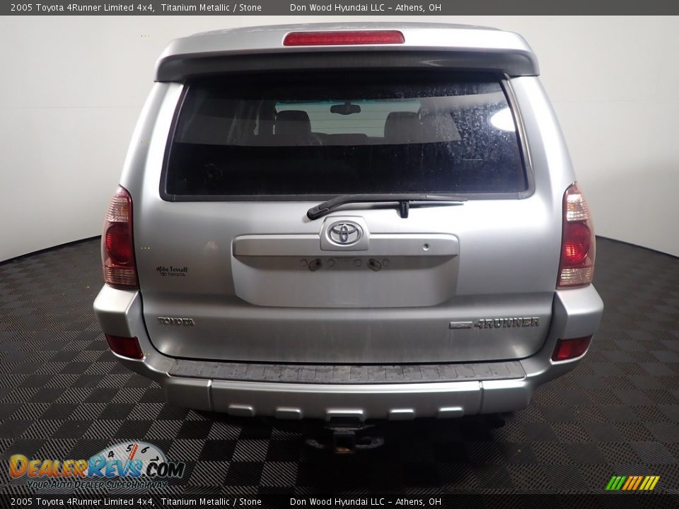 2005 Toyota 4Runner Limited 4x4 Titanium Metallic / Stone Photo #8