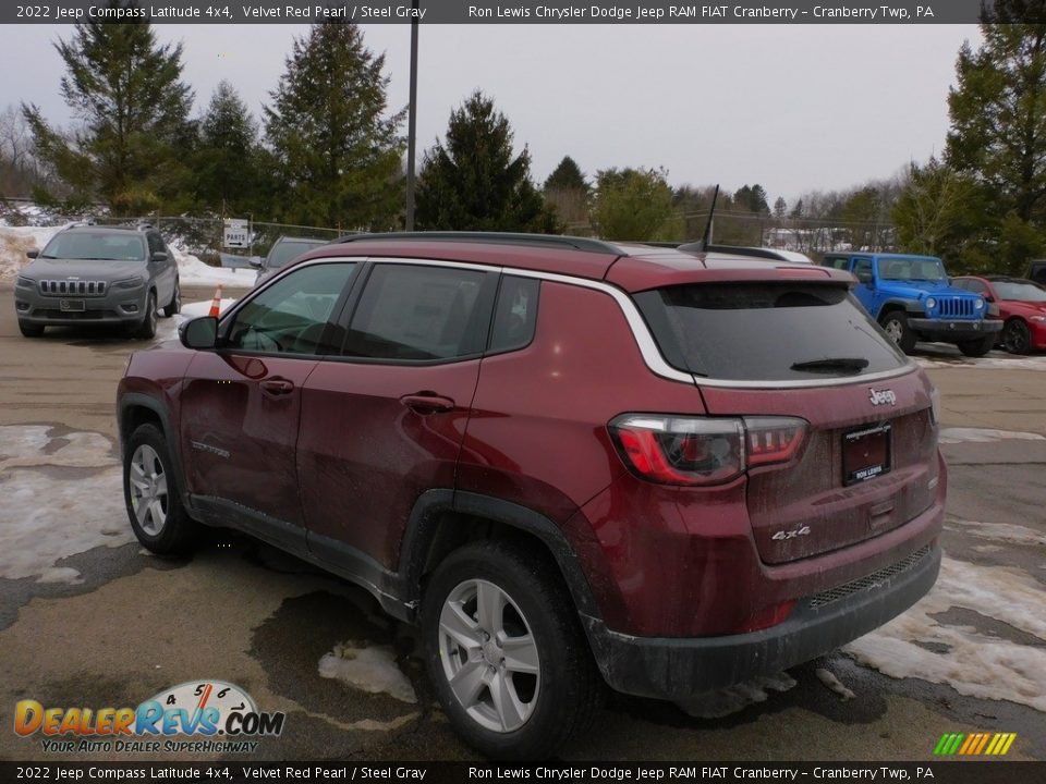 2022 Jeep Compass Latitude 4x4 Velvet Red Pearl / Steel Gray Photo #8