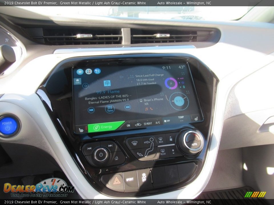 Controls of 2019 Chevrolet Bolt EV Premier Photo #17