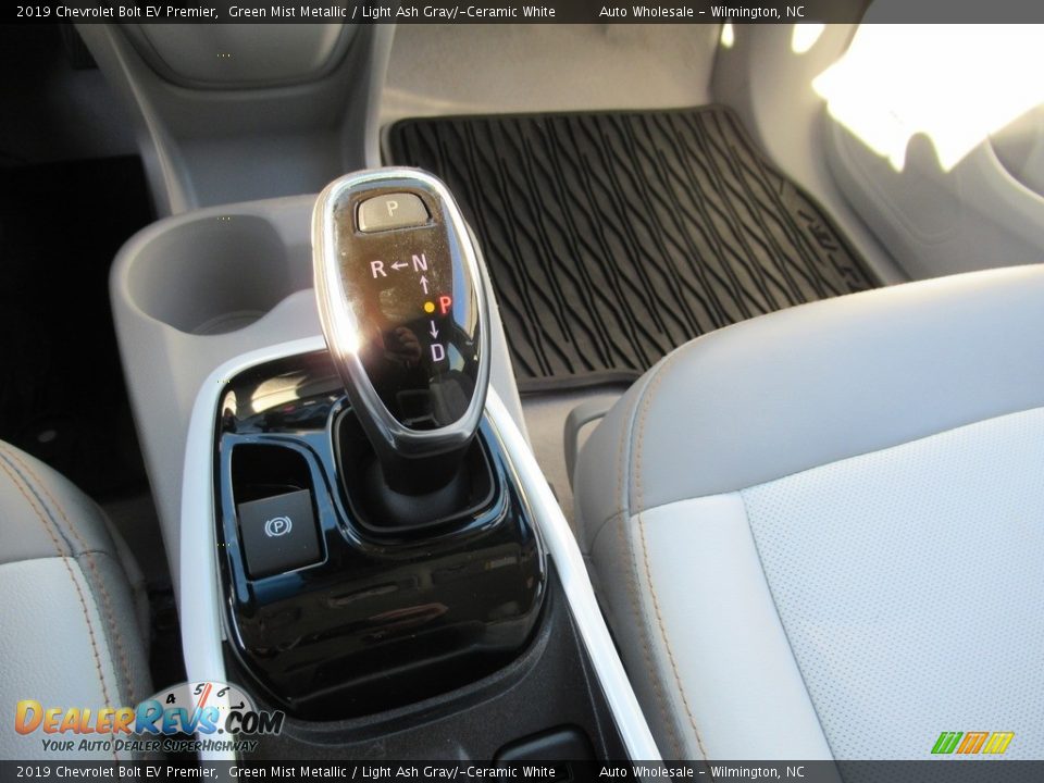 2019 Chevrolet Bolt EV Premier Shifter Photo #19